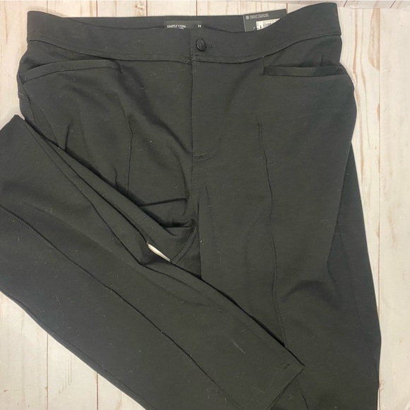 Simply Vera Vera Wang Mid Rise straight Leg Ponte Pant size medium NWT - Picture 8 of 8